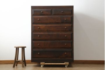中古　美品　松本民芸家具　D型整理タンス　和洋どちらにも馴染む上品な佇まいのチェスト(整理タンス、洋服タンス、引き出し)(定価約38万円)(R-075605)