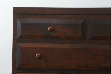中古　美品　松本民芸家具　D型整理タンス　和洋どちらにも馴染む上品な佇まいのチェスト(整理タンス、洋服タンス、引き出し)(定価約38万円)(R-075605)