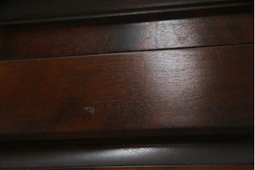 中古　北海道民芸家具　深い木の色味が味わい深いシンプルなデザインのワードローブ(洋服タンス、衣装タンス、キャビネット、収納棚)(R-075607)