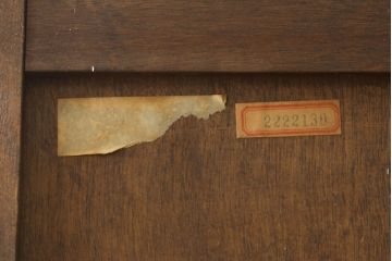 中古　北海道民芸家具　深い木の色味が味わい深いシンプルなデザインのワードローブ(洋服タンス、衣装タンス、キャビネット、収納棚)(R-075607)