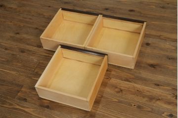 中古　美品　松本民芸家具　高山デザイン　落ち着きのある佇まいが魅力的なT型食器棚(戸棚、収納棚、キャビネット)(定価約66万円)(R-075610)