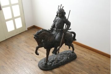 置いてあるだけで存在感がある!堂々とした雰囲気の大きな武将のブロンズ像(酒井忠次?、楠木正成?、置物、オブジェ、店舗什器、ディスプレイ)(R-075611)