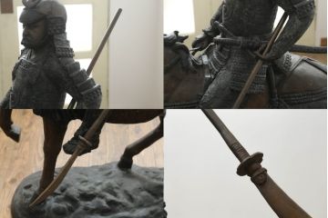 置いてあるだけで存在感がある!堂々とした雰囲気の大きな武将のブロンズ像(酒井忠次?、楠木正成?、置物、オブジェ、店舗什器、ディスプレイ)(R-075611)