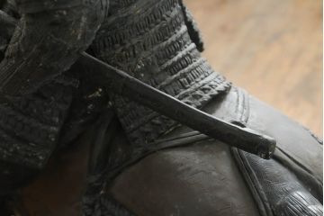 置いてあるだけで存在感がある!堂々とした雰囲気の大きな武将のブロンズ像(酒井忠次?、楠木正成?、置物、オブジェ、店舗什器、ディスプレイ)(R-075611)