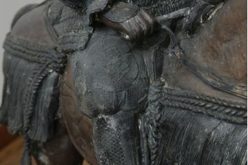 置いてあるだけで存在感がある!堂々とした雰囲気の大きな武将のブロンズ像(酒井忠次?、楠木正成?、置物、オブジェ、店舗什器、ディスプレイ)(R-075611)