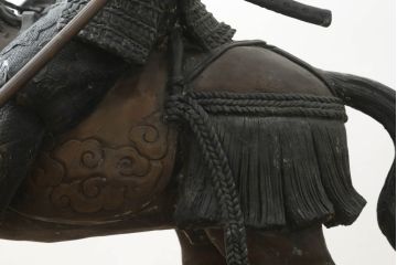 置いてあるだけで存在感がある!堂々とした雰囲気の大きな武将のブロンズ像(酒井忠次?、楠木正成?、置物、オブジェ、店舗什器、ディスプレイ)(R-075611)