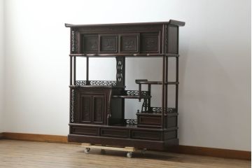 和製ビンテージ　総シタン材　落ち着いた佇まいと凝った意匠が素敵な茶棚(違い棚、飾り棚、収納棚、戸棚、ヴィンテージ)(R-075612)