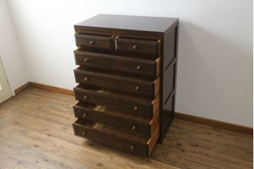 中古　美品　松本民芸家具　D型整理タンス　和洋どちらにも馴染む上品な佇まいのチェスト(整理タンス、洋服タンス、引き出し)(定価約38万円)(R-075613)