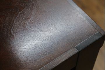 中古　美品　松本民芸家具　D型整理タンス　和洋どちらにも馴染む上品な佇まいのチェスト(整理タンス、洋服タンス、引き出し)(定価約38万円)(R-075613)