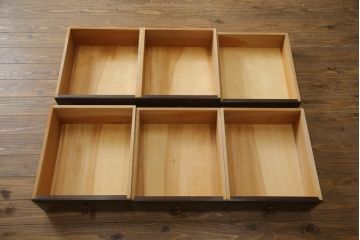 中古　美品　松本民芸家具　シンプルな作りで合わせやすいD型小物整理箪笥(縦型チェスト、引き出し、収納タンス)(定価約27万円)(R-075614)