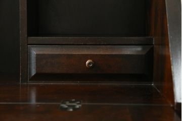 中古　北海道民芸家具　上質な作りが魅力のライティングビューロー(簿記机、ワークデスク、引き出し、在宅用、在宅ワーク用)(定価約34万円)(R-075615)