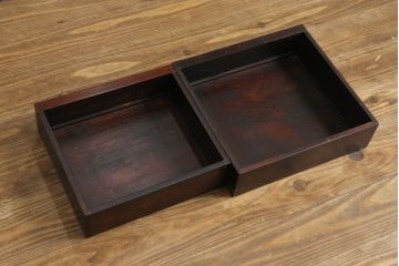 和製ビンテージ　花梨(カリン)材　落ち着いた佇まいと凝った意匠が素敵な茶棚(違い棚、飾り棚、収納棚、戸棚、ヴィンテージ)(R-075616)