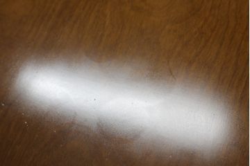 中古　飛騨産業　穂高シリーズ　キツツキマーク　洗練された佇まいが魅力的な丸テーブル(ダイニングテーブル、カフェテーブル、ラウンドテーブル)(R-075627)