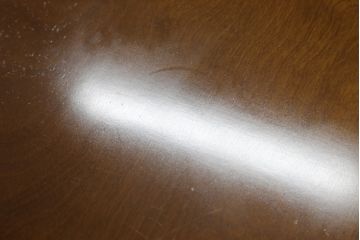 中古　飛騨産業　穂高シリーズ　キツツキマーク　洗練された佇まいが魅力的な丸テーブル(ダイニングテーブル、カフェテーブル、ラウンドテーブル)(R-075627)