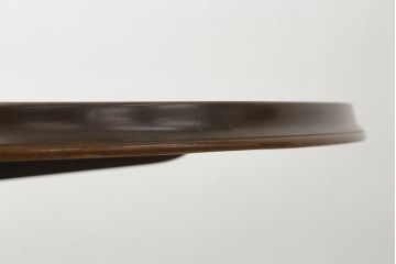 中古　飛騨産業　穂高シリーズ　キツツキマーク　洗練された佇まいが魅力的な丸テーブル(ダイニングテーブル、カフェテーブル、ラウンドテーブル)(R-075627)