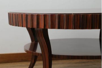 中古　アメリカ　Baker(ベーカー社)　洗練された佇まいが目を惹くセンターテーブル(ローテーブル、ラウンドテーブル、丸テーブル、リビングテーブル)(定価推定約70万円)(R-075628)