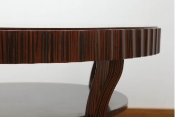 中古　アメリカ　Baker(ベーカー社)　洗練された佇まいが目を惹くセンターテーブル(ローテーブル、ラウンドテーブル、丸テーブル、リビングテーブル)(定価推定約70万円)(R-075628)