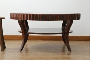 中古　アメリカ　Baker(ベーカー社)　洗練された佇まいが目を惹くセンターテーブル(ローテーブル、ラウンドテーブル、丸テーブル、リビングテーブル)(定価推定約70万円)(R-075628)