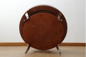 中古　アメリカ　Baker(ベーカー社)　洗練された佇まいが目を惹くセンターテーブル(ローテーブル、ラウンドテーブル、丸テーブル、リビングテーブル)(定価推定約70万円)(R-075628)