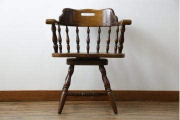 中古　飛騨産業　穂高シリーズ　キツツキマーク　身体をゆったりと包み込むアームチェア　(R-075630)