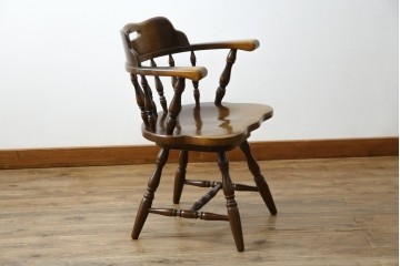 中古　飛騨産業　穂高シリーズ　キツツキマーク　身体をゆったりと包み込むアームチェア　(R-075630)