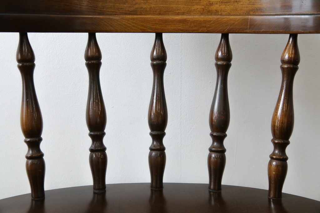 中古　飛騨産業　穂高シリーズ　キツツキマーク　身体をゆったりと包み込むアームチェア　(R-075630)