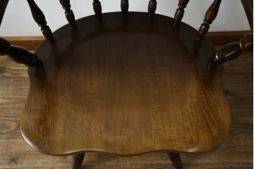 中古　飛騨産業　穂高シリーズ　キツツキマーク　身体をゆったりと包み込むアームチェア　(R-075630)