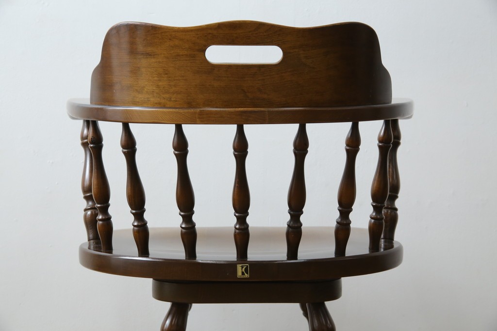 中古　飛騨産業　穂高シリーズ　キツツキマーク　身体をゆったりと包み込むアームチェア　(R-075630)