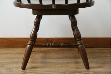 中古　飛騨産業　穂高シリーズ　キツツキマーク　身体をゆったりと包み込むアームチェア　(R-075630)