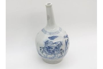 江戸期　古伊万里　染付　蟹　珍しい図柄が魅力的な花瓶(カニ、花器、花入、壺、壷)(R-075640)