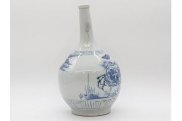 江戸期　古伊万里　染付　蟹　珍しい図柄が魅力的な花瓶(カニ、花器、花入、壺、壷)(R-075640)