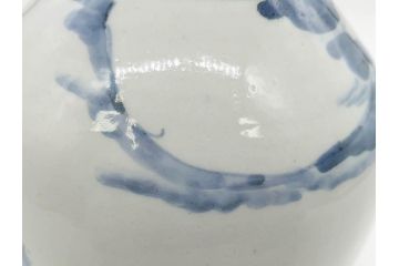 江戸期　古伊万里　染付　蟹　珍しい図柄が魅力的な花瓶(カニ、花器、花入、壺、壷)(R-075640)