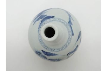 江戸期　古伊万里　染付　蟹　珍しい図柄が魅力的な花瓶(カニ、花器、花入、壺、壷)(R-075640)