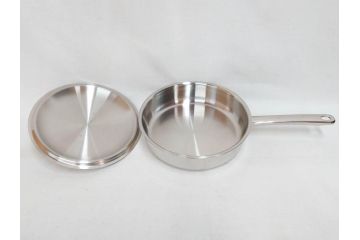 スイス製　Spring　スプリング社　クリスタルGL　ソテーパン(24cm)　片手鍋(18cm)　両手深型鍋(20cm)　キッチンウェア3点セット(CRISTAL、料理ブック付き、箱付き、スターターセット)(R-075641)