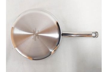 スイス製　Spring　スプリング社　クリスタルGL　ソテーパン(24cm)　片手鍋(18cm)　両手深型鍋(20cm)　キッチンウェア3点セット(CRISTAL、料理ブック付き、箱付き、スターターセット)(R-075641)