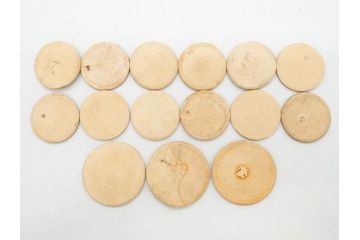 牛乳瓶　ヨーグルト瓶　キャップ　蓋　名糖　森永　明治　小岩井　雪印　88種818枚セット(月曜、水曜、木曜、土曜、日曜、牛乳びん代預り証、ホモ牛乳、ラクト、コーヒー、イチゴ、オレンジ、フルーツ、りんご、トマト、ピーチ、マミー、興真)(R-075642)