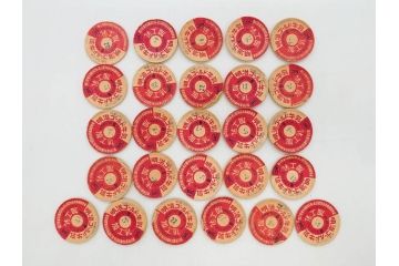牛乳瓶　ヨーグルト瓶　キャップ　蓋　名糖　森永　明治　小岩井　雪印　88種818枚セット(月曜、水曜、木曜、土曜、日曜、牛乳びん代預り証、ホモ牛乳、ラクト、コーヒー、イチゴ、オレンジ、フルーツ、りんご、トマト、ピーチ、マミー、興真)(R-075642)