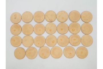 牛乳瓶　ヨーグルト瓶　キャップ　蓋　名糖　森永　明治　小岩井　雪印　88種818枚セット(月曜、水曜、木曜、土曜、日曜、牛乳びん代預り証、ホモ牛乳、ラクト、コーヒー、イチゴ、オレンジ、フルーツ、りんご、トマト、ピーチ、マミー、興真)(R-075642)