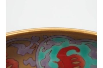 香蘭社謹製　染錦　金彩　雲麒麟龍鳳凰　耳付　迫力のある絵柄が存在感を放つ花瓶(花器、花入)(R-075643)