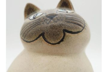 北欧雑貨　リサ・ラーソン　Lisa Larson　ミア(Mia)　キャット　猫　ねこ　ネコ　見上げる表情と丸いフォルムが愛らしいオブジェ(置物、陶器、ホワイト、グレー)(R-075645)