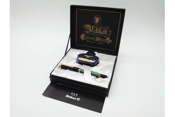 ドイツ　PELIKAN　ペリカン日本(株)社製　スーベレーン　M800　18C-750　F　万年筆(緑縞、グリーン系、ストライプ、INK、インク、筆記具、文具、吸入式、箱付き)(R-075650)
