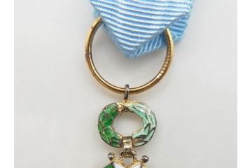 イタリア共和国 功労勲章　ブラジル 国家勲章　ベネズエラ　3点セット(略綬、バッチ、南十字、ケース付き、BENEMERENTIUM PRAEMIUM、FRANCISCO DE MIRANDA)(R-075651)