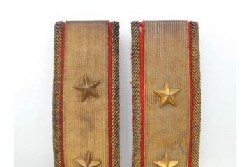 当時物　日本軍　陸軍　中将　肩章2組セット(軍物、ミリタリー、階級章、軍服小物、箱付き)(R-075658)