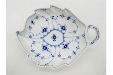 デンマーク　ROYAL COPENHAGEN(ロイヤルコペンハーゲン)　ブルーフルーテッド　ハーフレース　プレイン　リーフディッシュ・オープンシュガー・ボウル・絵皿(小皿)　まとめて10点セット(プレート、変形皿、洋食器)(R-075659)