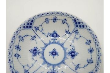 デンマーク　ROYAL COPENHAGEN(ロイヤルコペンハーゲン)　ブルーフルーテッド　ハーフレース　プレイン　リーフディッシュ・オープンシュガー・ボウル・絵皿(小皿)　まとめて10点セット(プレート、変形皿、洋食器)(R-075659)