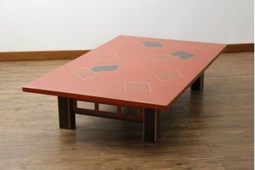 中古　美品　輪島塗り　漆塗り　百人一首の絵柄が趣を感じさせる座卓(ローテーブル、センターテーブル、リビングテーブル)(R-075660)