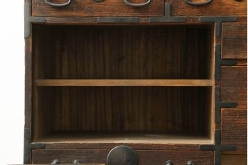 和製アンティーク　総桐(キリ)材　時代を感じる佇まいが印象的な関東帳場箪笥(時代箪笥、総桐箪笥、総桐たんす、和タンス、収納たんす、整理タンス、引き出し)(R-075661)