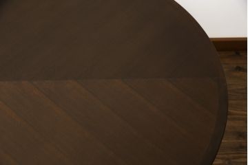 中古　maruni(マルニ木工)　オーバル　品のある佇まいが魅力のダイニングテーブル(食卓、4人掛け、6人掛け)(R-075664)