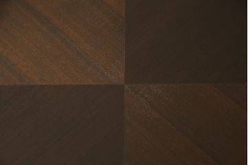 中古　maruni(マルニ木工)　オーバル　品のある佇まいが魅力のダイニングテーブル(食卓、4人掛け、6人掛け)(R-075664)