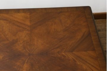 中古　美品　DREXEL HERITAGE(ドレクセルヘリテイジ)　なめらかな猫脚が目を惹くセンターテーブル(ローテーブル、リビングテーブル)(R-075665)